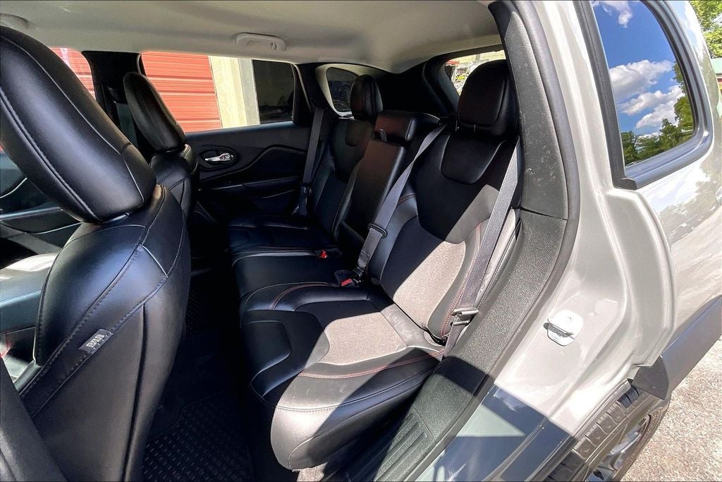 2022 Jeep Cherokee Trailhawk