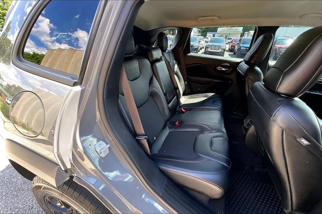 2022 Jeep Cherokee Trailhawk