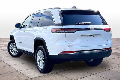 2023 Jeep Grand Cherokee Laredo