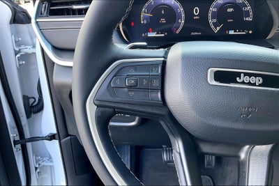 2023 Jeep Grand Cherokee Laredo