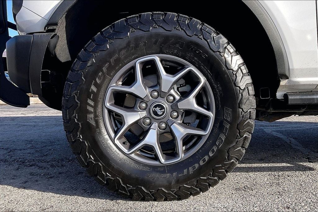 2023 Ford Bronco Badlands 2.7L V6