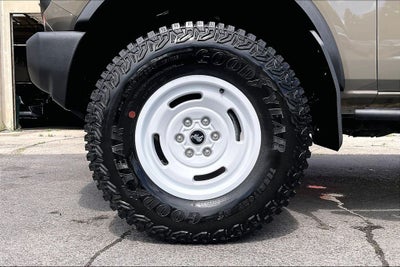 2025 Ford Bronco Base