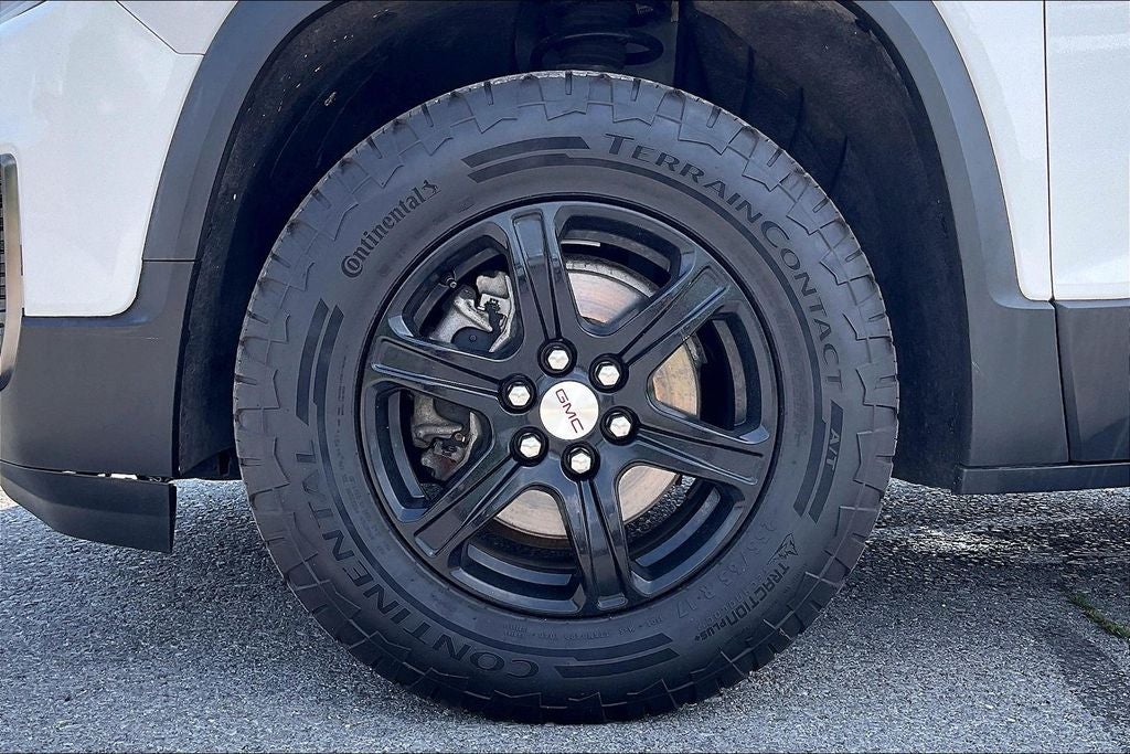 2023 GMC Acadia AT4