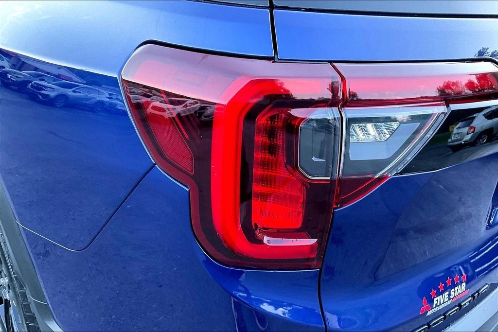2023 GMC Acadia SLE Elevation