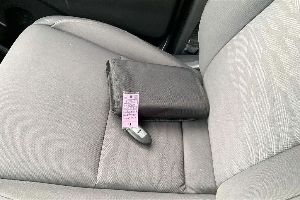 2022 Nissan Frontier S w/Tech Pack