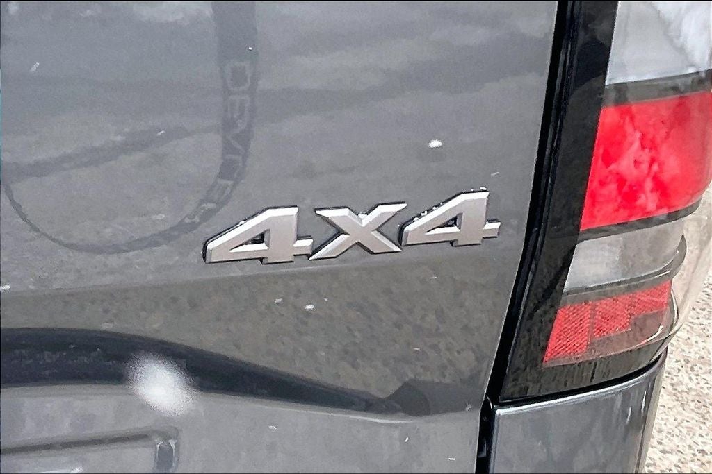 2022 Nissan Frontier S w/Tech Pack