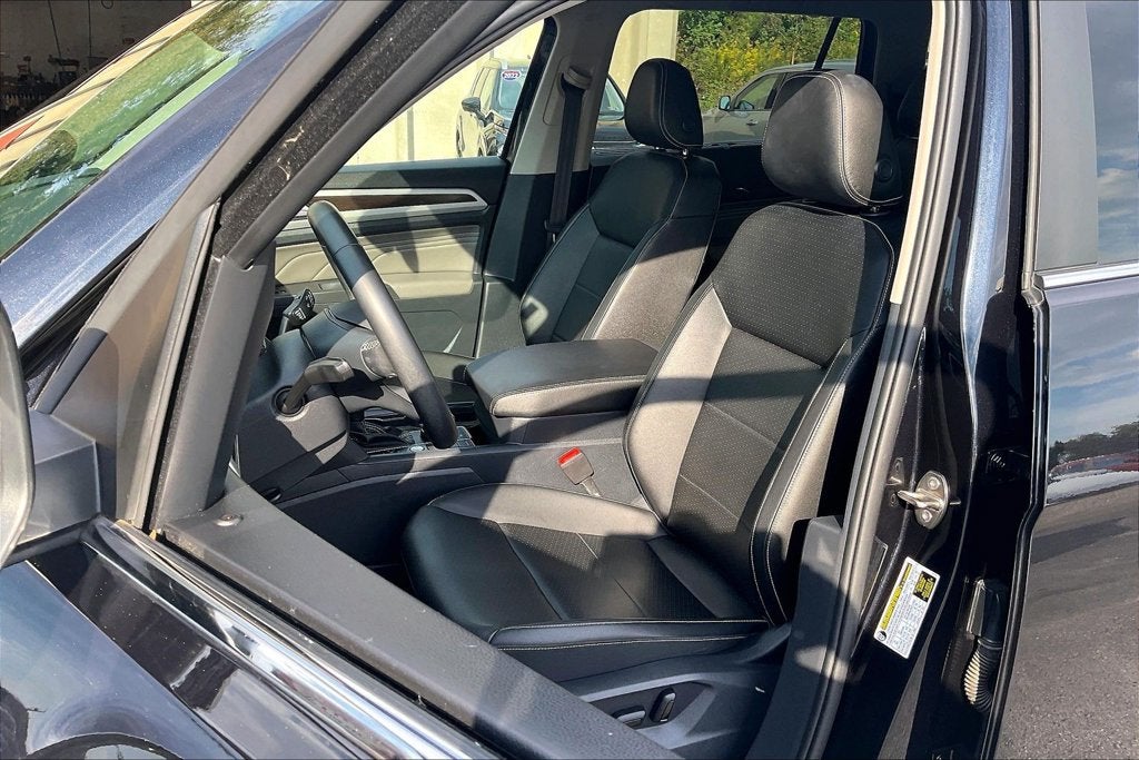 2023 Volkswagen Atlas 2.0T SE w/Technology