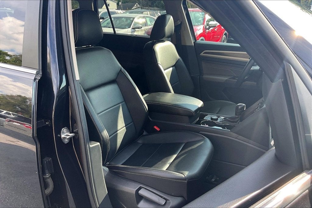 2023 Volkswagen Atlas 2.0T SE w/Technology