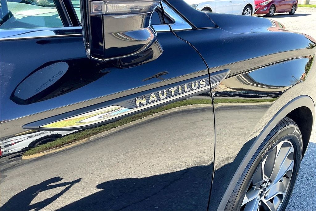 2023 Lincoln Nautilus Reserve