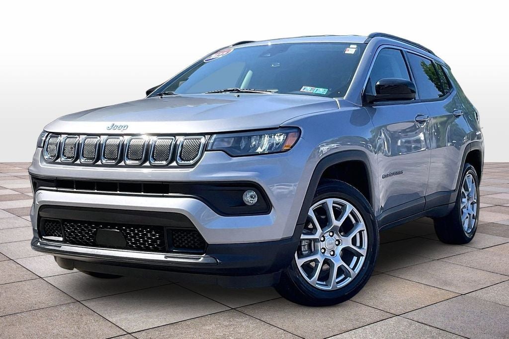 2022 Jeep Compass Latitude Lux