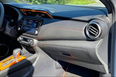 2023 Nissan Kicks SR Premium