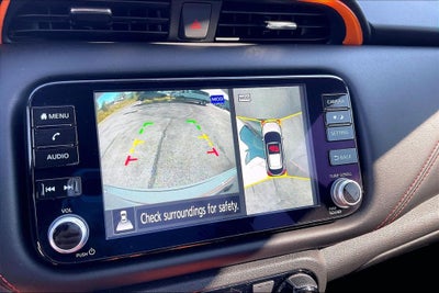 2023 Nissan Kicks SR Premium