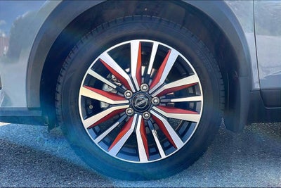 2023 Nissan Kicks SR Premium
