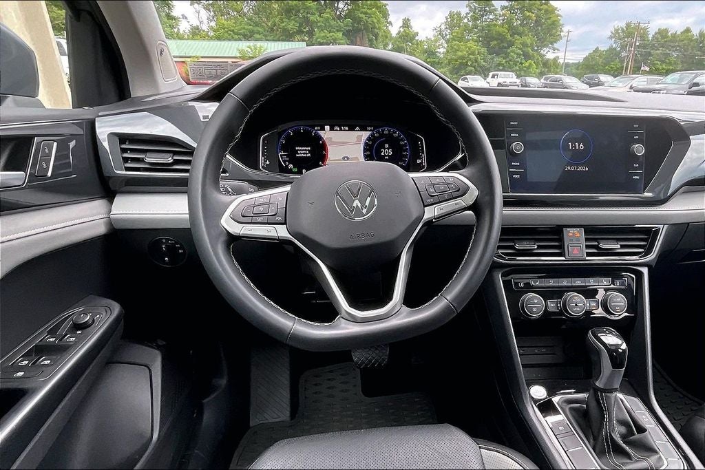 2022 Volkswagen Taos 1.5T SEL