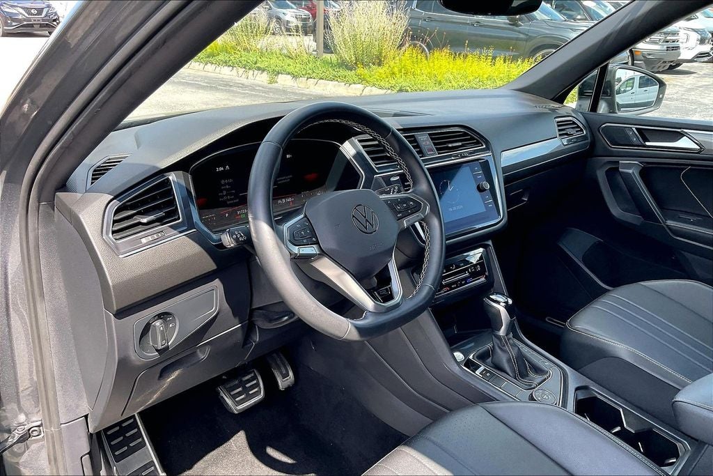 2023 Volkswagen Tiguan 2.0T SE R-Line Black