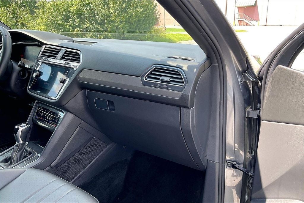2023 Volkswagen Tiguan 2.0T SE R-Line Black