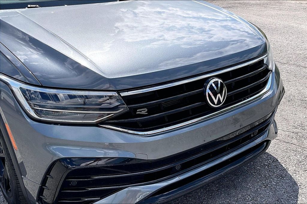 2023 Volkswagen Tiguan 2.0T SE R-Line Black