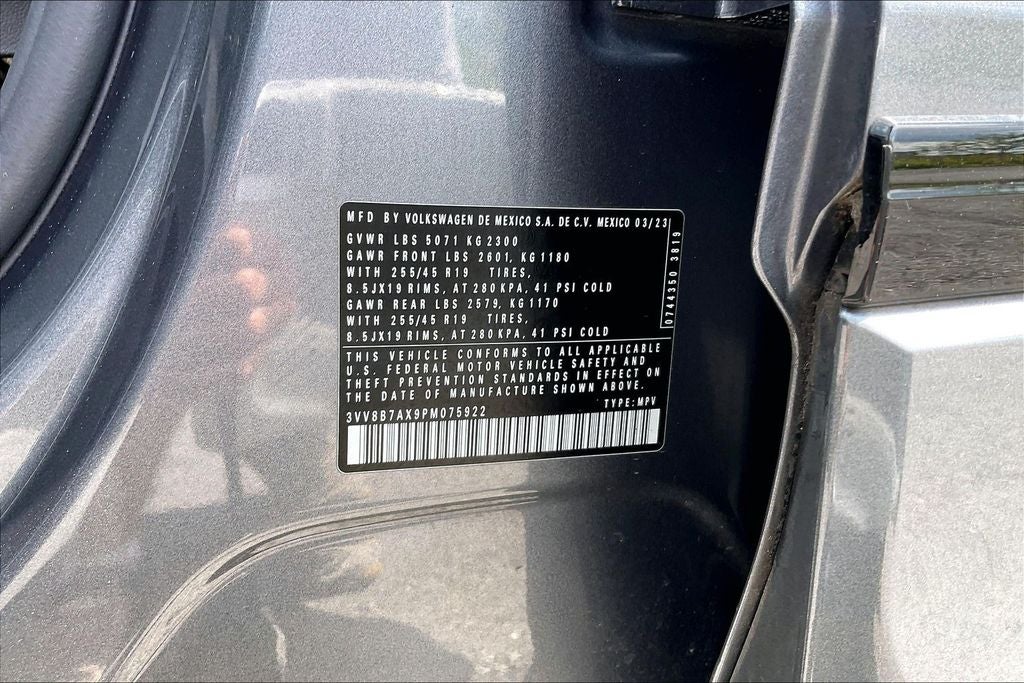 2023 Volkswagen Tiguan 2.0T SE R-Line Black