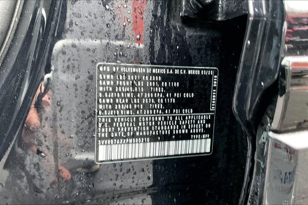 2023 Volkswagen Tiguan 2.0T SE R-Line Black