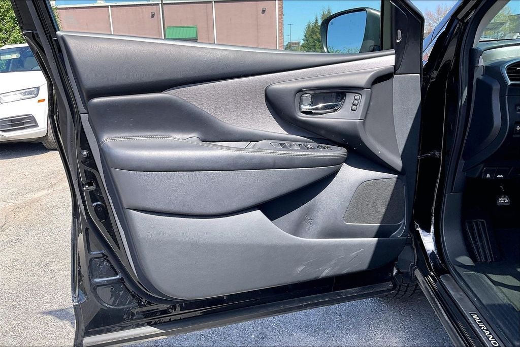 2023 Nissan Murano SL