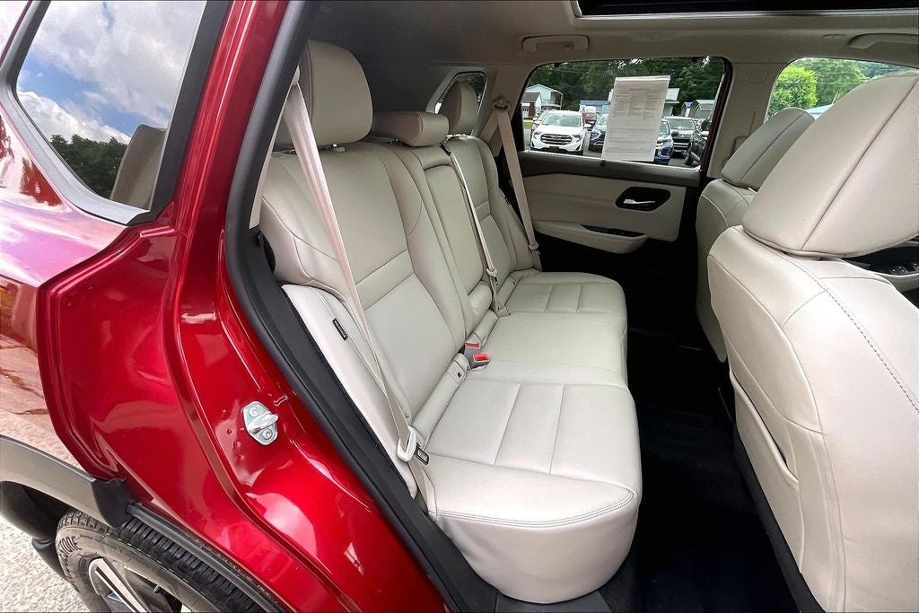 2023 Nissan Rogue SL Premium
