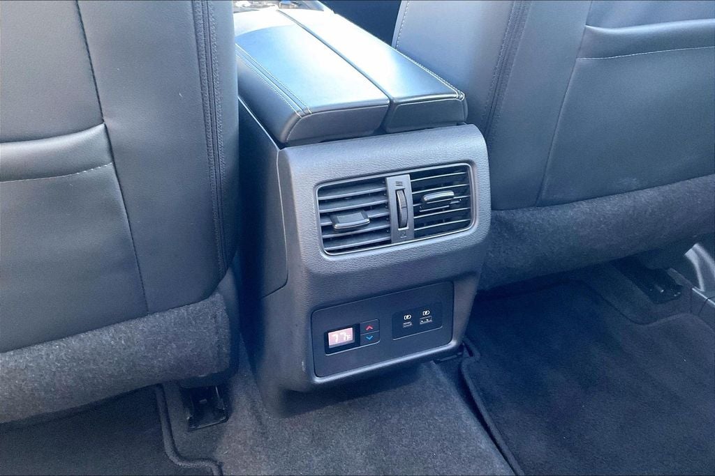 2022 Nissan Rogue SL Premium