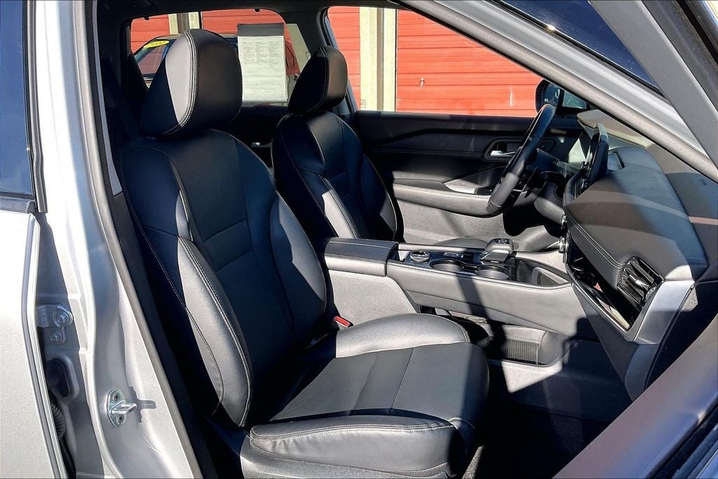 2022 Nissan Rogue SL Premium