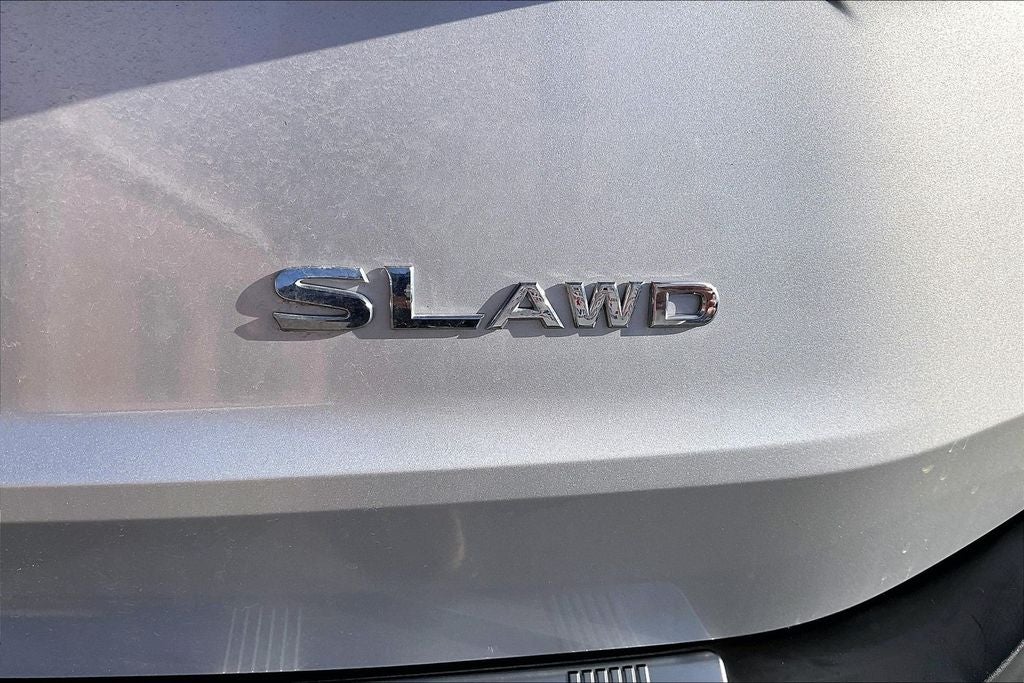 2022 Nissan Rogue SL Premium