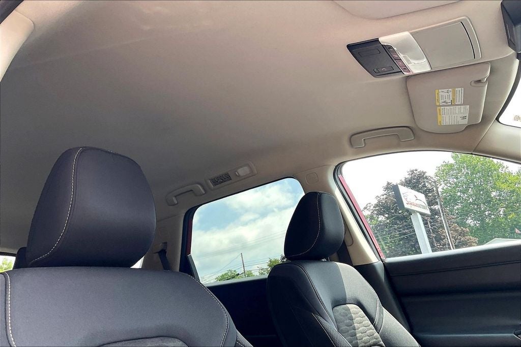 2023 Nissan Pathfinder SV