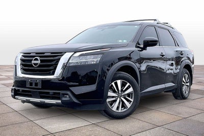 2024 Nissan Pathfinder SL