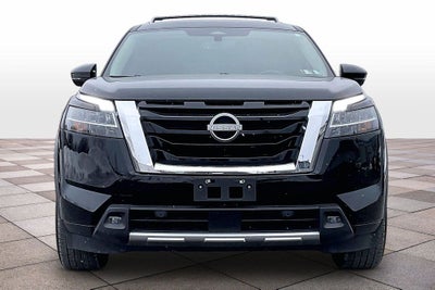 2024 Nissan Pathfinder SL