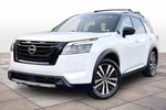 2023 Nissan Pathfinder Platinum Black