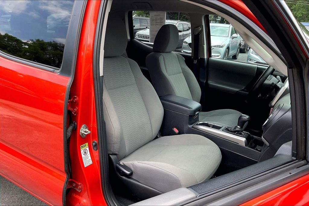 2016 Toyota Tacoma SR5
