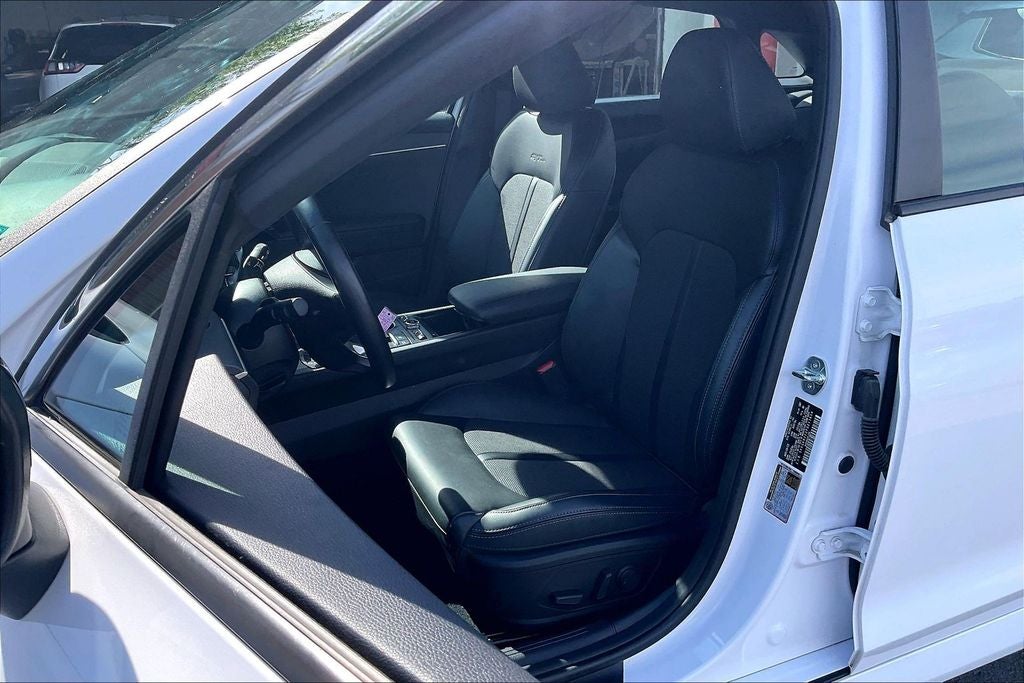 2023 Kia K5 GT-Line Premium