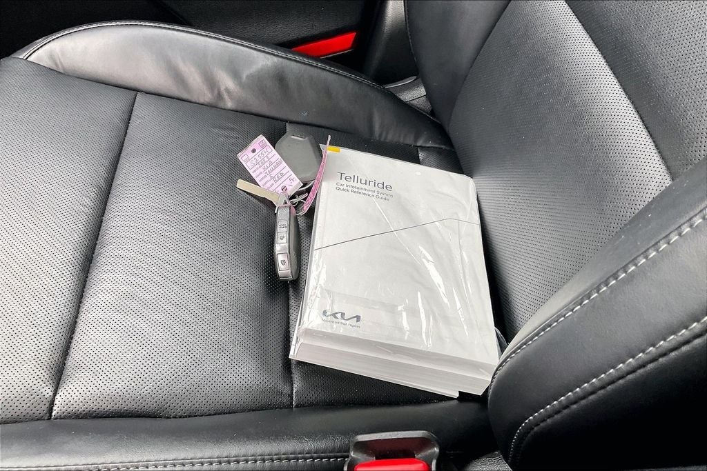 2023 Kia Telluride S w/Sunroof
