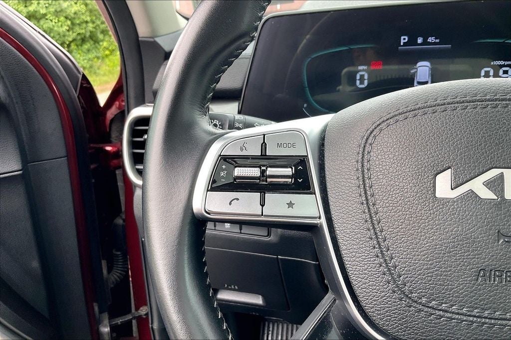 2023 Kia Telluride S w/Sunroof