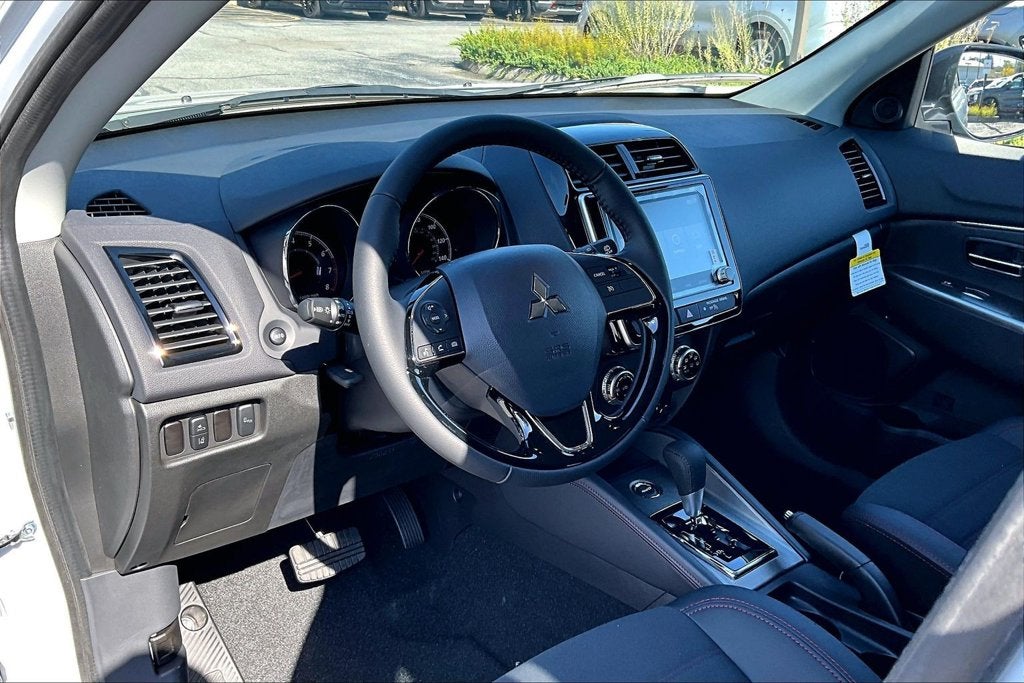 2027 Mitsubishi Outlander Sport 2.0 SE