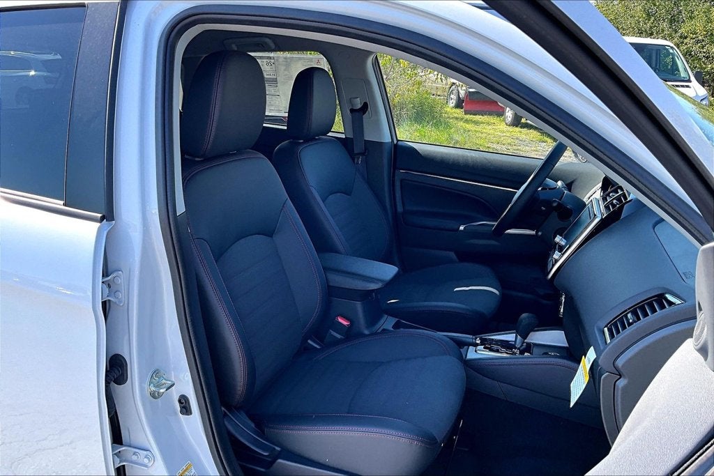 2027 Mitsubishi Outlander Sport 2.0 SE