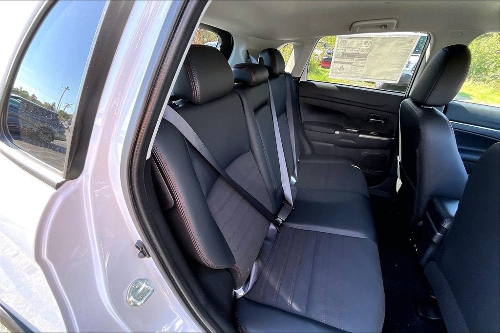 2027 Mitsubishi Outlander Sport 2.0 SE
