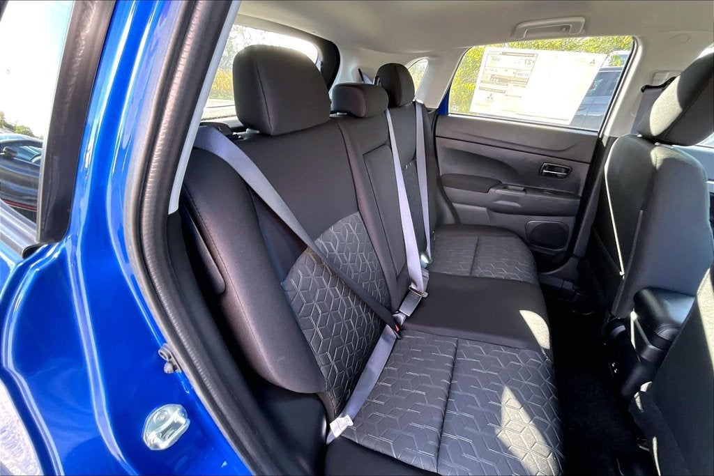 2027 Mitsubishi Outlander Sport 2.0 LE