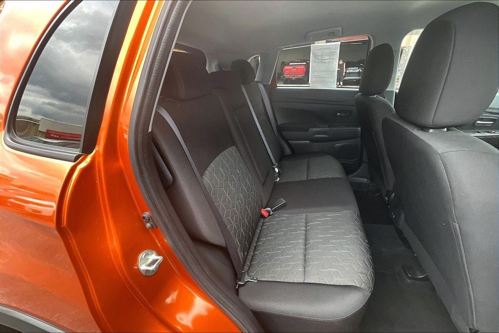 2024 Mitsubishi Outlander Sport 2.0 LE