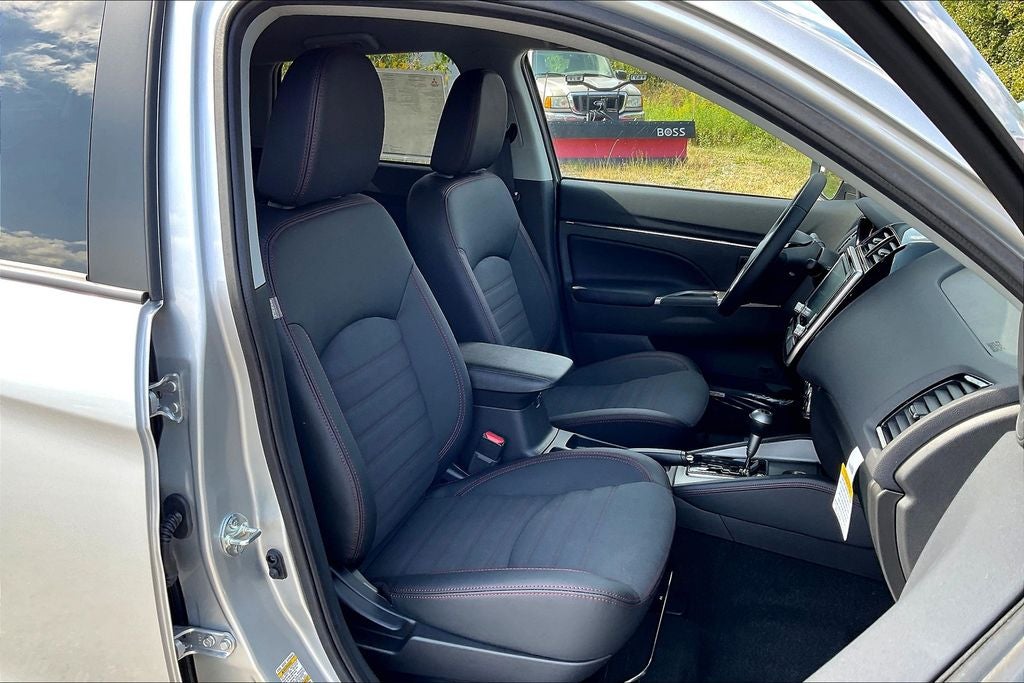 2025 Mitsubishi Outlander Sport 2.0 SE