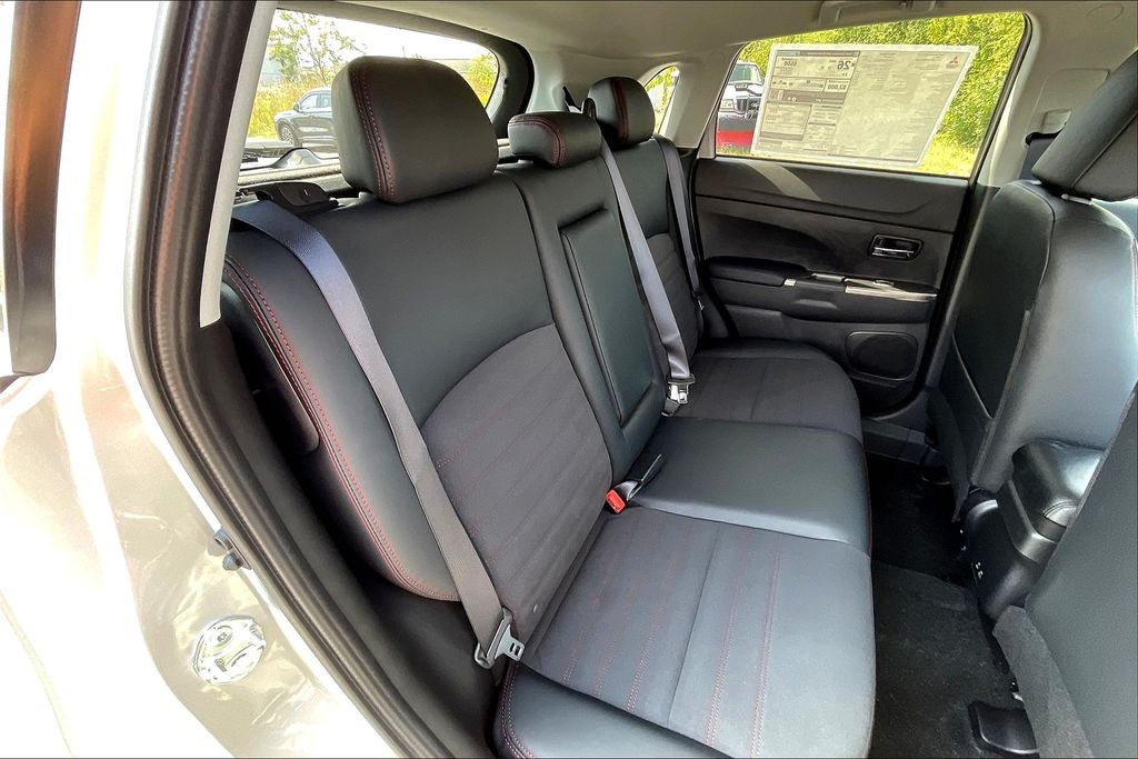 2025 Mitsubishi Outlander Sport 2.0 SE