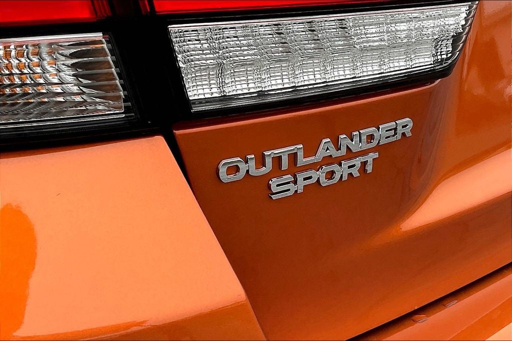 2025 Mitsubishi Outlander Sport 2.0 LE