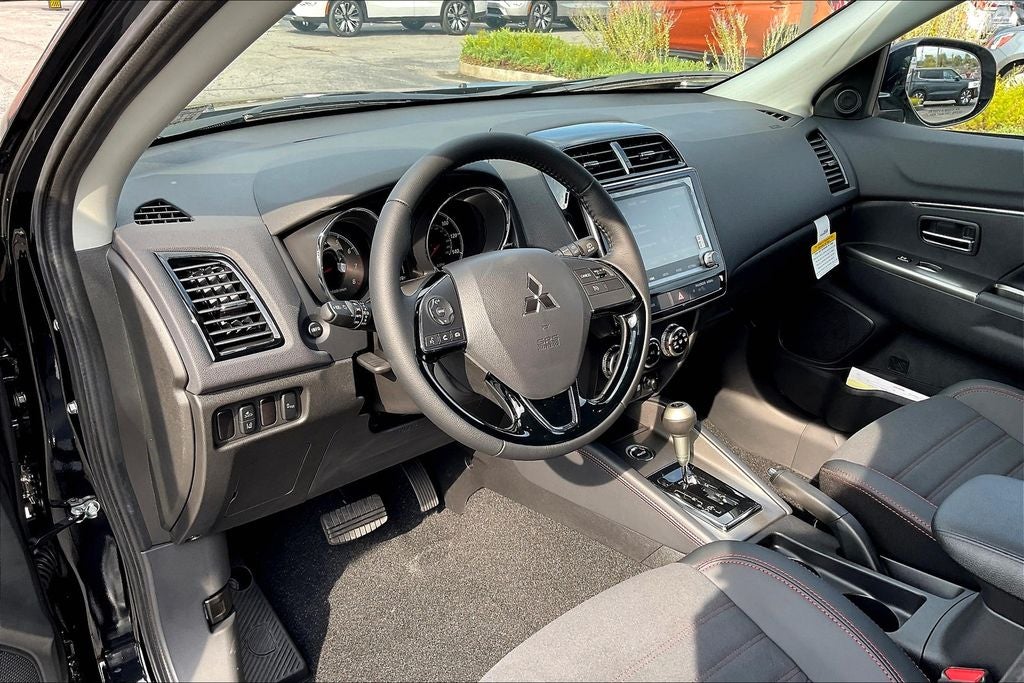 2025 Mitsubishi Outlander Sport 2.0 SE