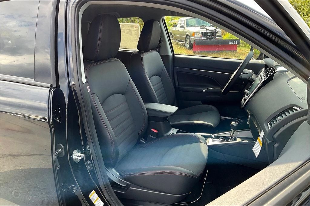 2025 Mitsubishi Outlander Sport 2.0 SE