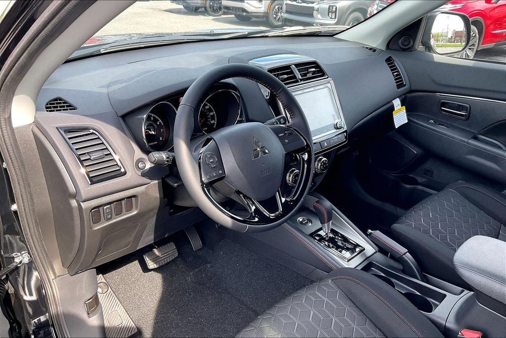 2026 Mitsubishi Outlander Sport 2.0 LE