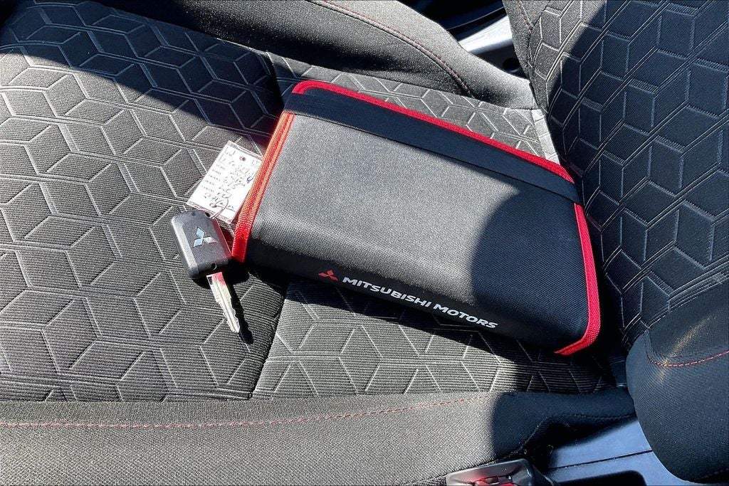 2024 Mitsubishi Outlander Sport 2.0 LE
