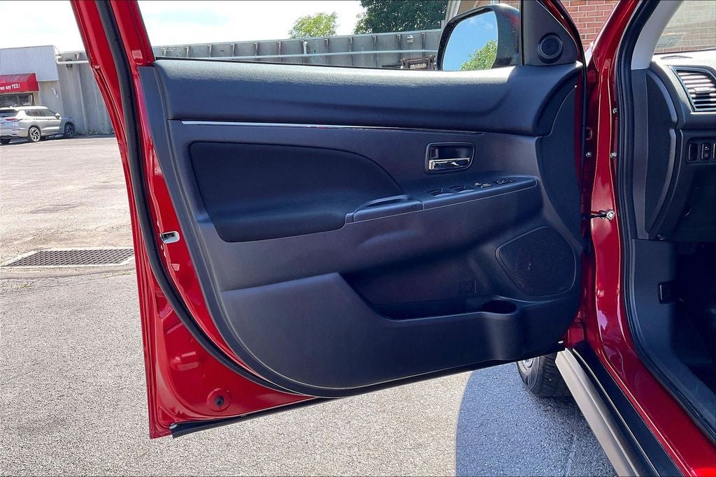 2024 Mitsubishi Outlander Sport 2.0 LE