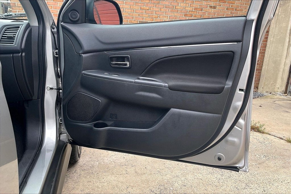 2025 Mitsubishi Outlander Sport Base